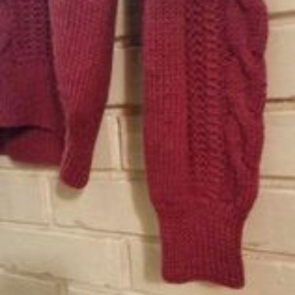 Handmade in Peru 100% Alpaca  Wool Magenta Sweater for Women - Size M - Picture 3 of 6